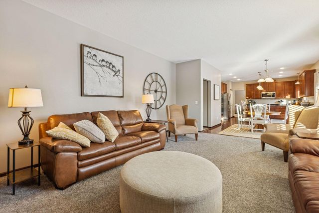 18197 80th Place N, Maple Grove, MN 55311