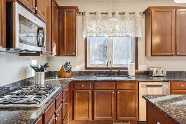 18197 80th Place N, Maple Grove, MN 55311