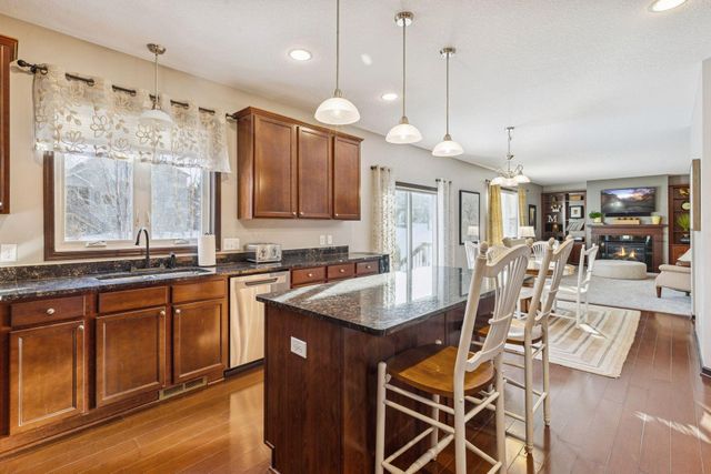 18197 80th Place N, Maple Grove, MN 55311