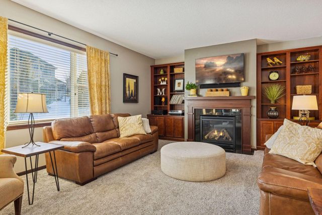 18197 80th Place N, Maple Grove, MN 55311