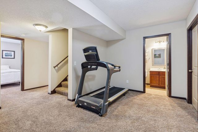 18197 80th Place N, Maple Grove, MN 55311