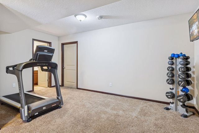 18197 80th Place N, Maple Grove, MN 55311