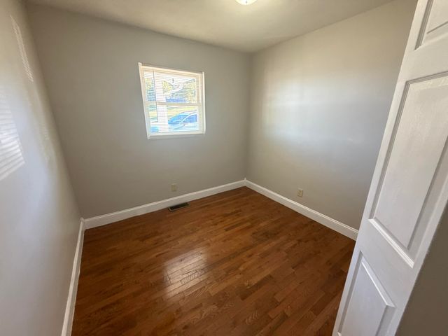 140 Oak Hill Road, Somerset, KY 42503