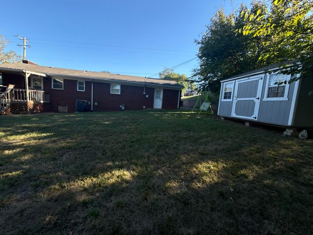 140 Oak Hill Road, Somerset, KY 42503