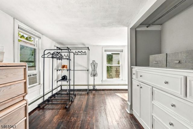 187 N Union St, Lambertville City, NJ 08530