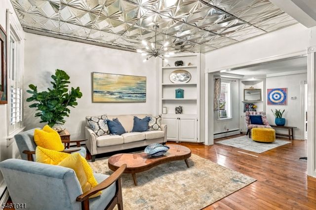 187 N Union St, Lambertville City, NJ 08530