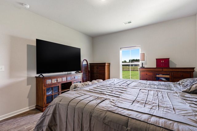 259 Warner Crossing Way, Loris, SC 29569