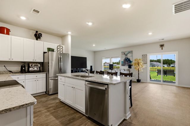 259 Warner Crossing Way, Loris, SC 29569