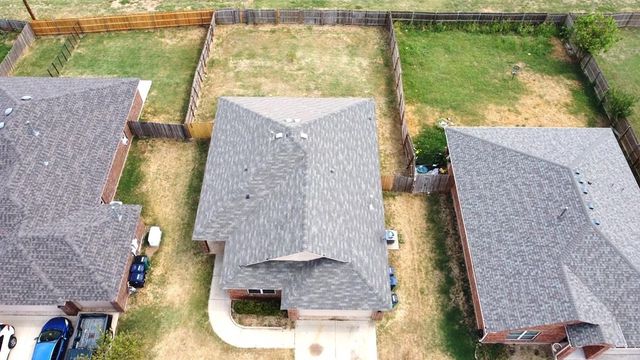 2500 Ressie Lane, Yukon, OK 73099