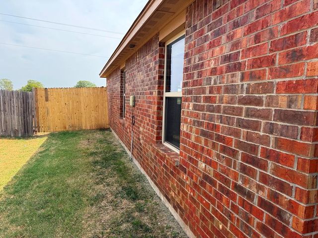 2500 Ressie Lane, Yukon, OK 73099