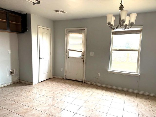 2500 Ressie Lane, Yukon, OK 73099