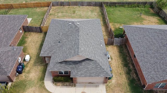 2500 Ressie Lane, Yukon, OK 73099