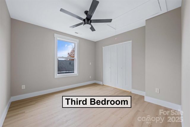 11 Rhudy Road, Asheville, NC 28806