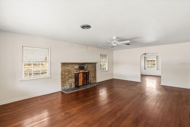 703 & 705 CLEVELAND AVENUE, Wildwood, FL 34785