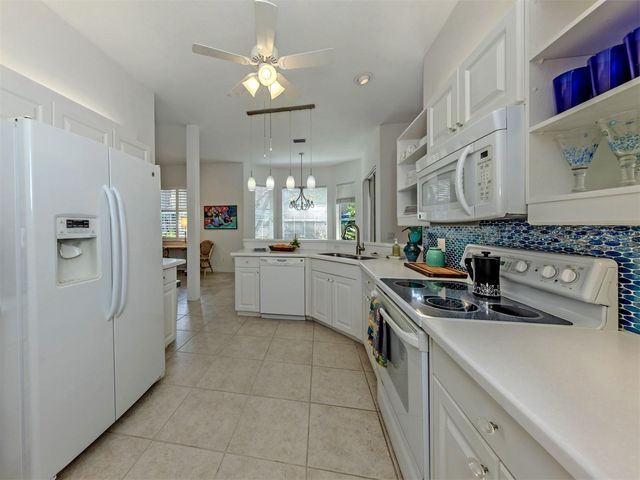 905 BRAMLEY COURT 9, Venice, FL 34293