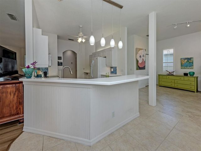 905 BRAMLEY COURT 9, Venice, FL 34293