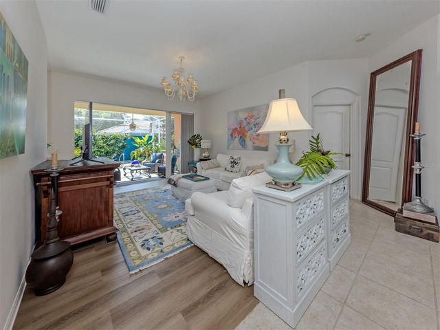 905 BRAMLEY COURT 9, Venice, FL 34293