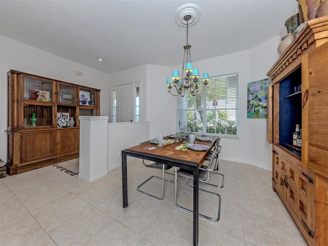 905 BRAMLEY COURT 9, Venice, FL 34293