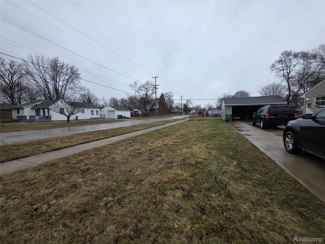 1842 Lathers Street, Garden City, MI 48135