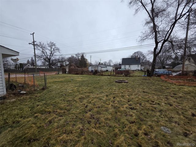 1842 Lathers Street, Garden City, MI 48135
