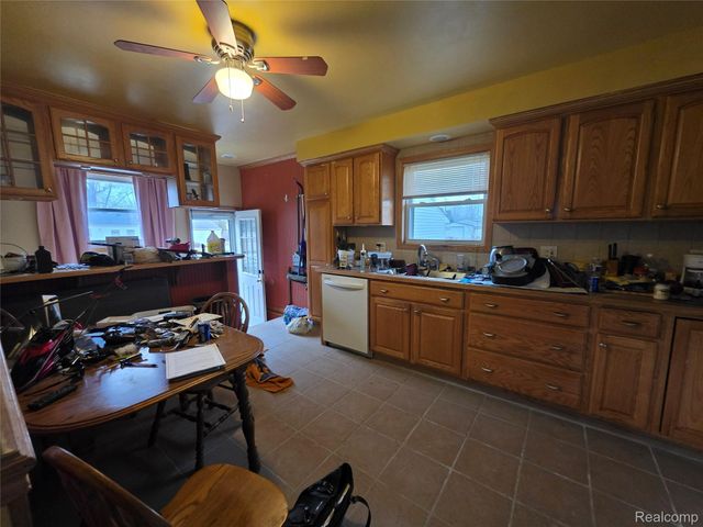 1842 Lathers Street, Garden City, MI 48135