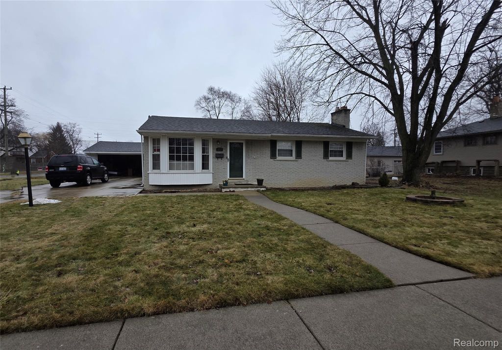 1842 Lathers Street, Garden City, MI 48135