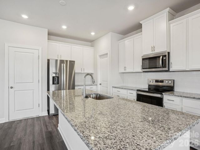 3058 14th Avenue NE, Conover, NC 28613