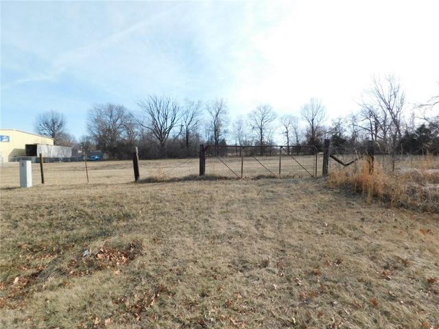4070 Parkview Drive, Frontenac, KS 66763