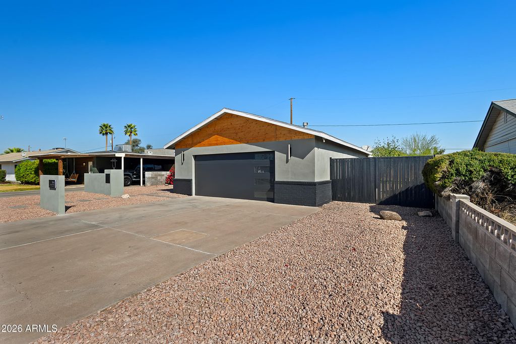 846 W MITCHELL Drive, Phoenix, AZ 85013 — photo 5