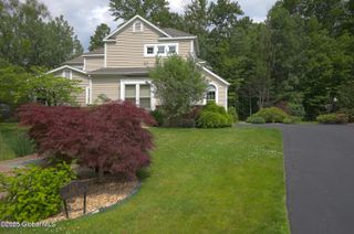 137 Killarney Drive, Niskayuna, NY 12309