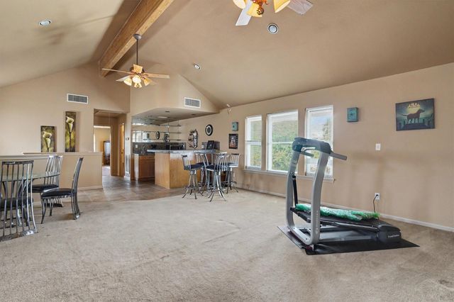 102 Twin Oaks Way, Kemah, TX 77565