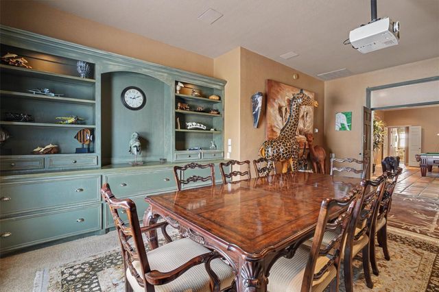 102 Twin Oaks Way, Kemah, TX 77565