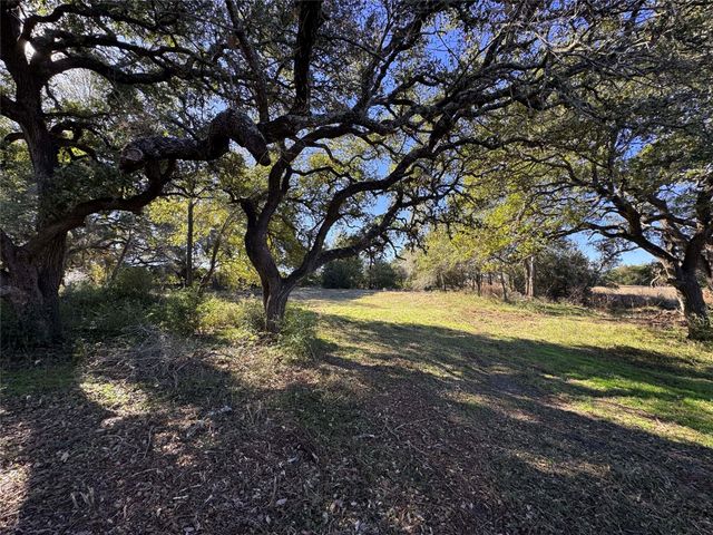 1A Hoppers Lane, Brenham, TX 77833