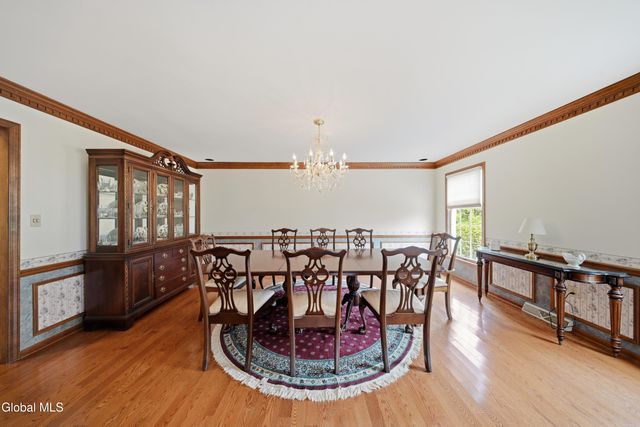 47 Park Drive, Menands, NY 12204