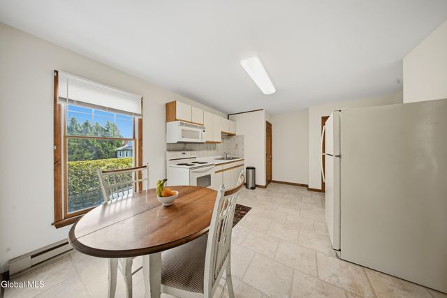 47 Park Drive, Menands, NY 12204