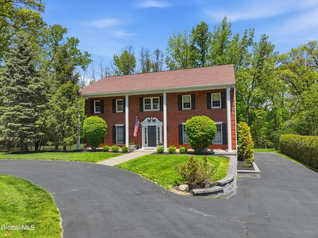 47 Park Drive, Menands, NY 12204