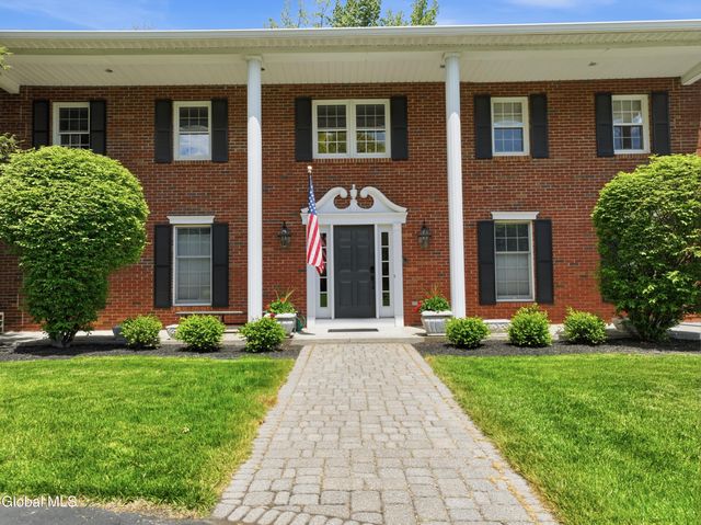 47 Park Drive, Menands, NY 12204