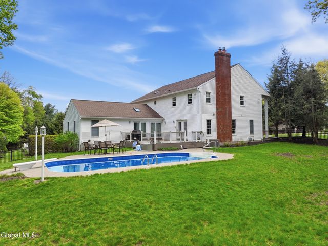 47 Park Drive, Menands, NY 12204