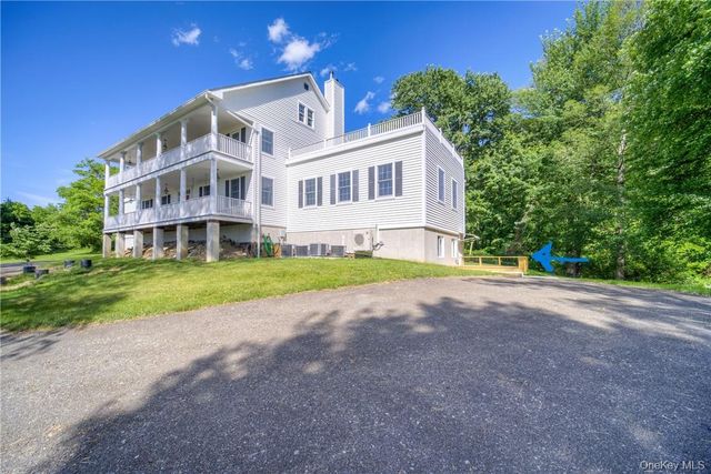 22 Lapis Drive B, Beacon, NY 12508