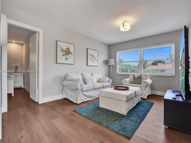 620 W Palmetto Park Rd, Boca Raton, FL 33486