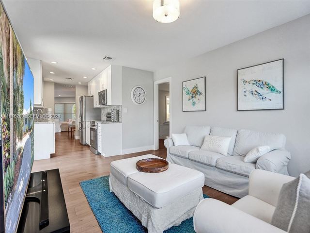 620 W Palmetto Park Rd, Boca Raton, FL 33486