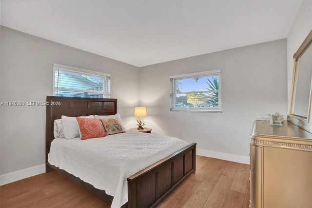 620 W Palmetto Park Rd, Boca Raton, FL 33486