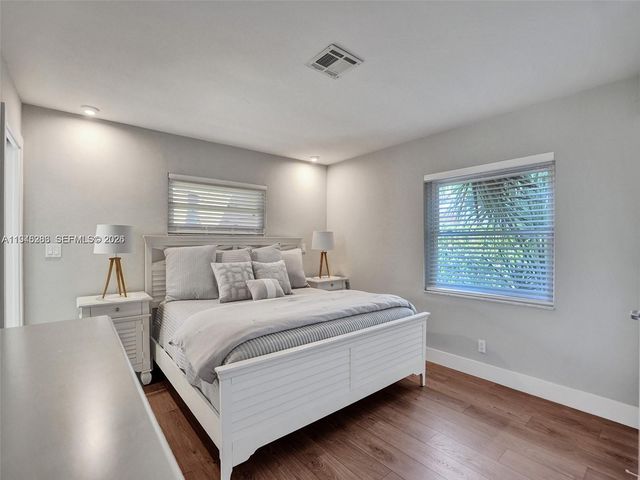 620 W Palmetto Park Rd, Boca Raton, FL 33486