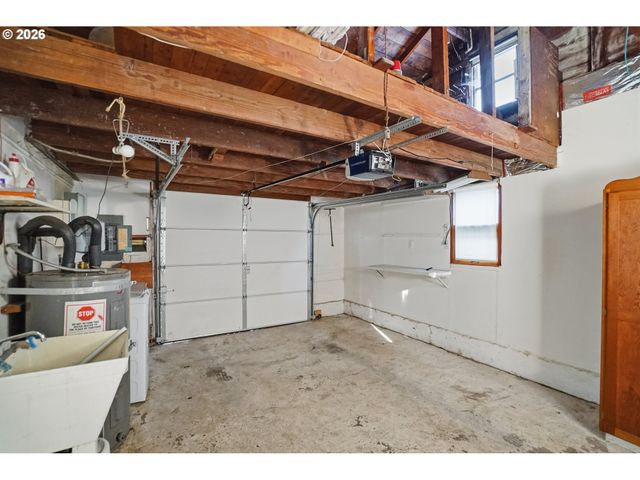 9314 Se HARRISON St, Portland, OR 97216