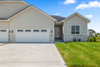 782 NE 71st Street, Pleasant Hill, IA 50327