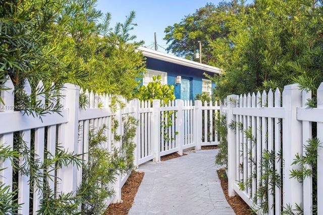 811 Tequesta St 2, Fort Lauderdale, FL 33312