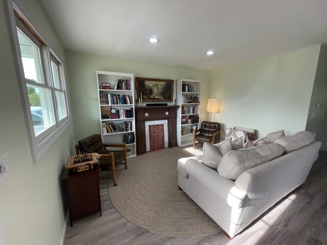 105 General Ave, Centerville, TN 37033