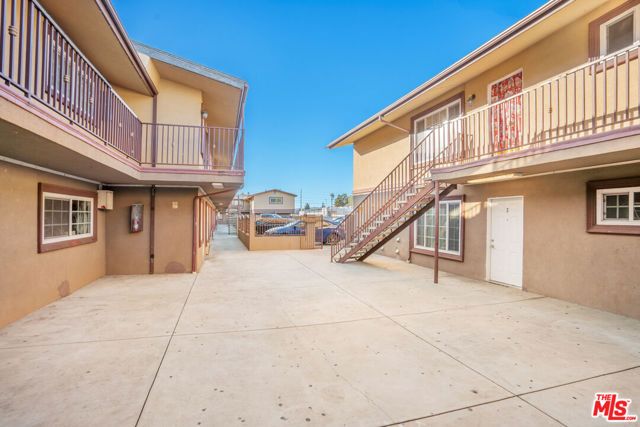 6653 Darby Avenue, Reseda (los Angeles), CA 91335