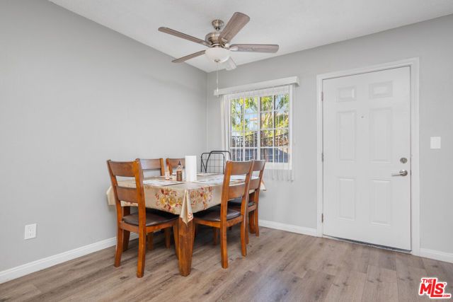 6653 Darby Avenue, Reseda (los Angeles), CA 91335