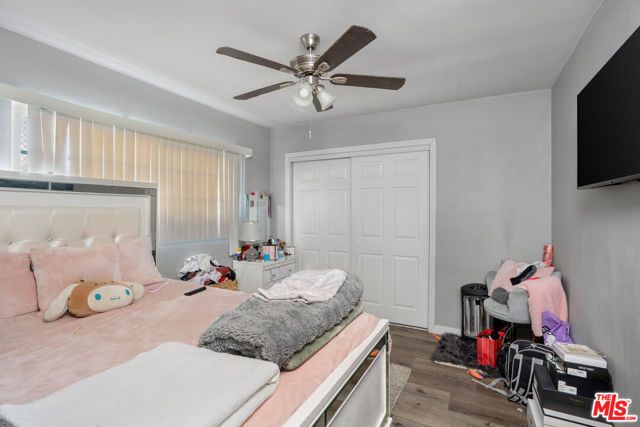 6653 Darby Avenue, Reseda (los Angeles), CA 91335